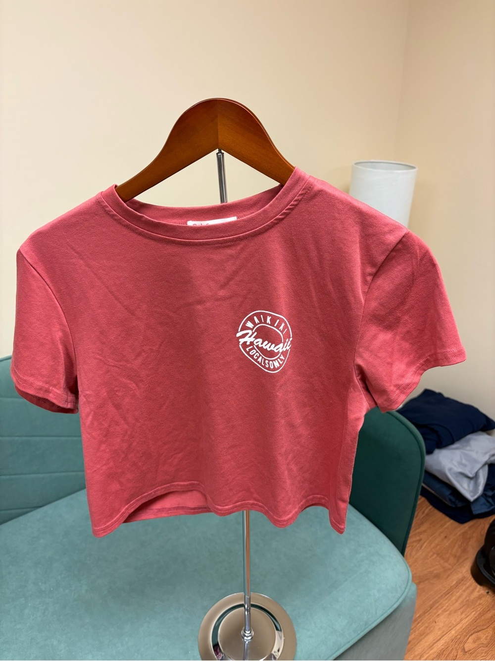 ROMWE Cropped Crewneck Top - Rose Red with White Graphic